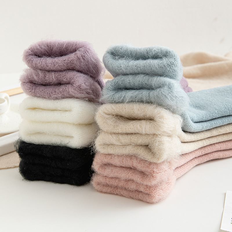 Winter Warm handmade Sewing label fuzzy socks+manufacturers
