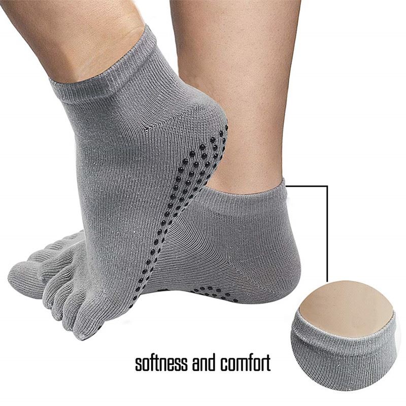 Newest Solid Color Men's Crew Toe Socks in Spring Autumn