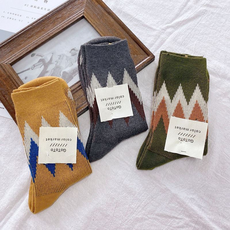 Simple design men business socks pricelist(1)