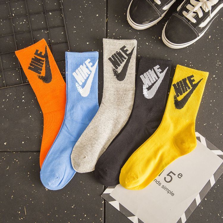 New Design men fashion socks price(1)