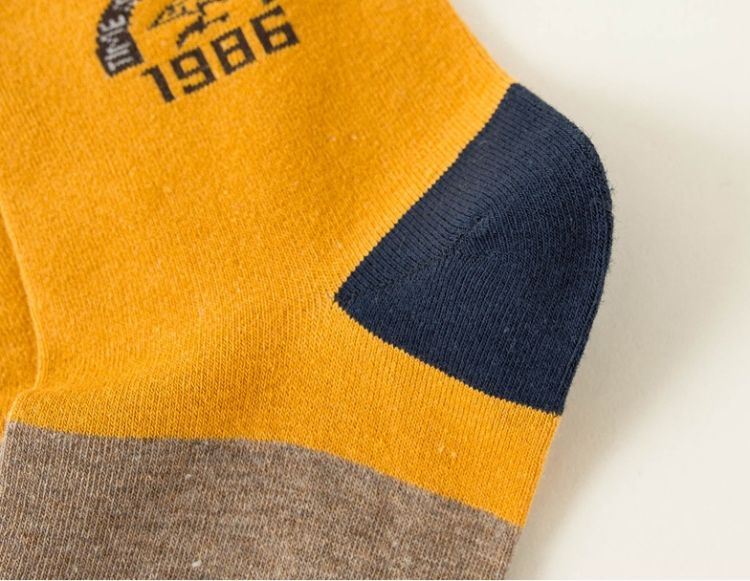Crazy men fashion socks pricelist(2)