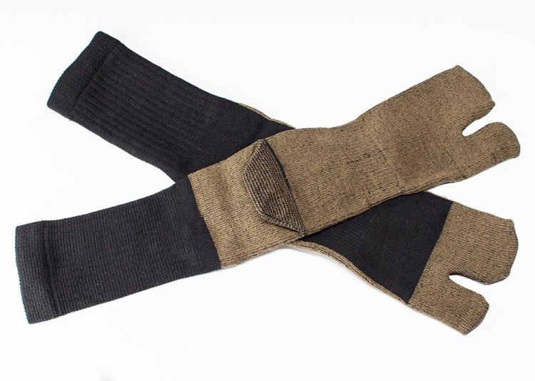 two toes mens athletic socks (1)