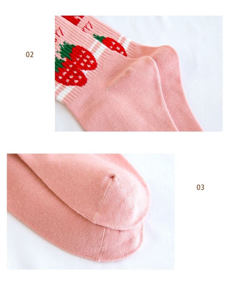 Sweet-Milk-Letter-Cute-Cartoon-Socks_03