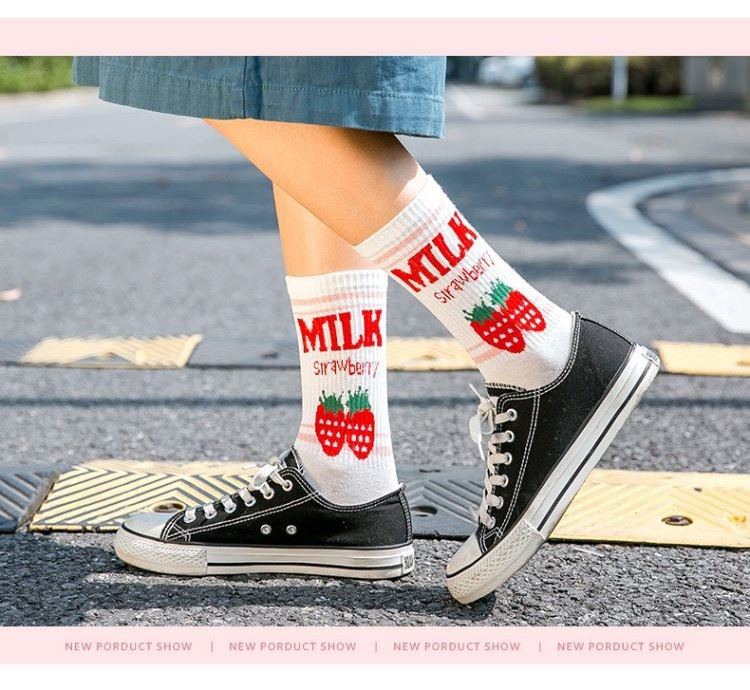 Sweet-Milk-Letter-Strawberry-Socks-For-Women_03