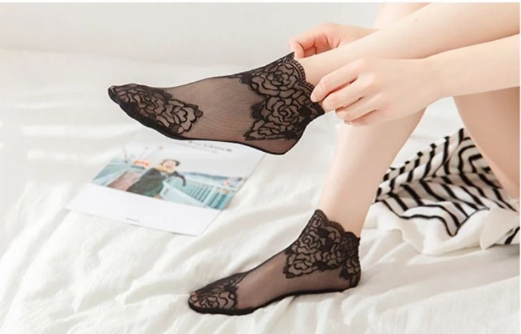 New Lace Heel Socks