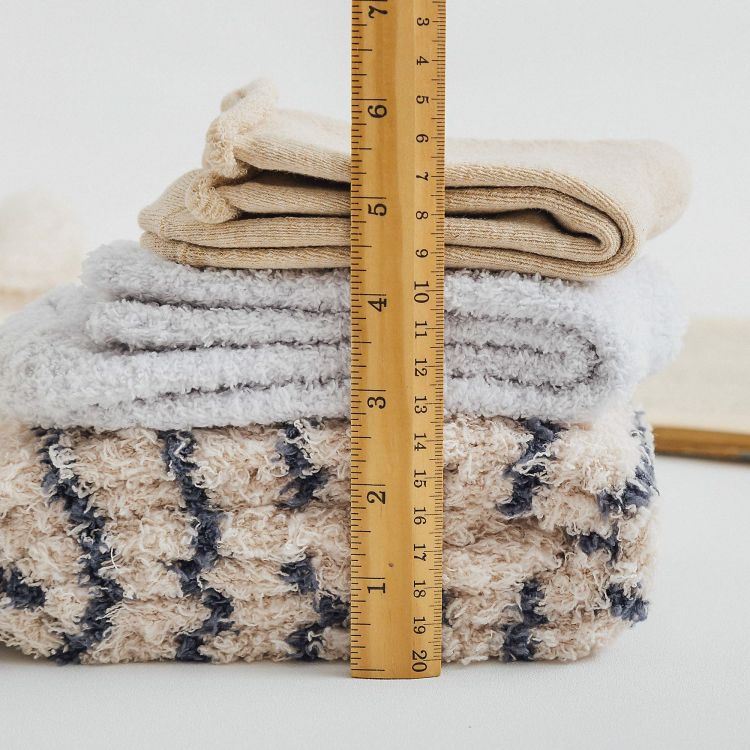 long fuzzy socks for kids (3)