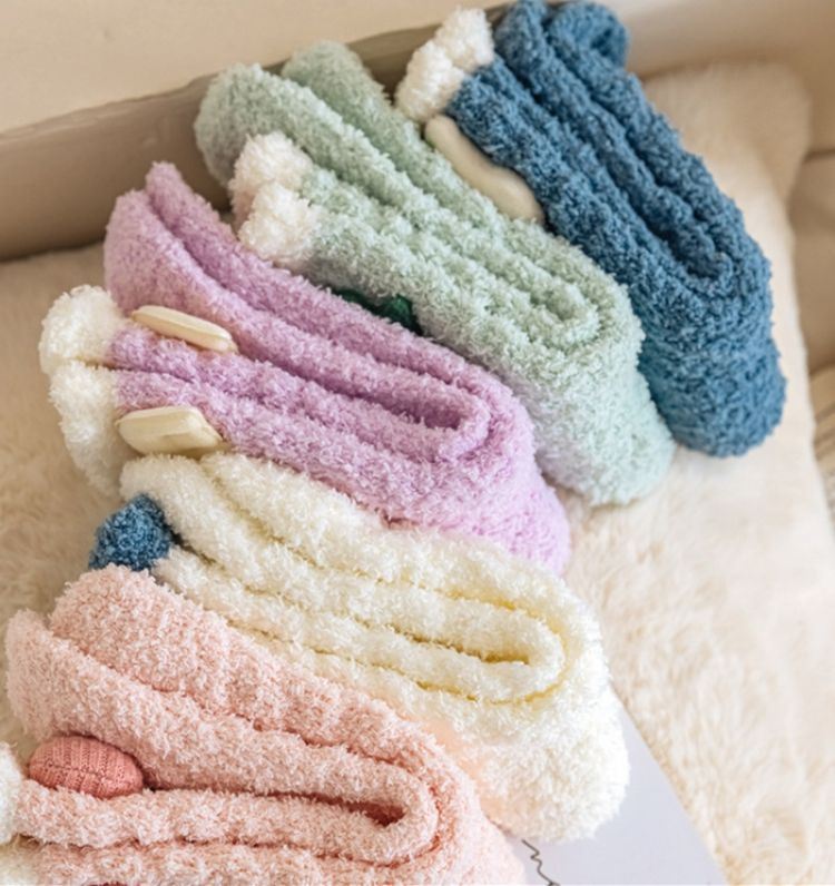 High Quality Women Fuzzy Socks Fashion Socks