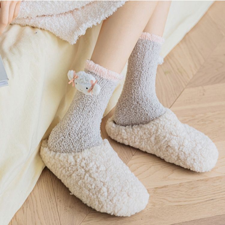 High Quality Women Fuzzy Socks