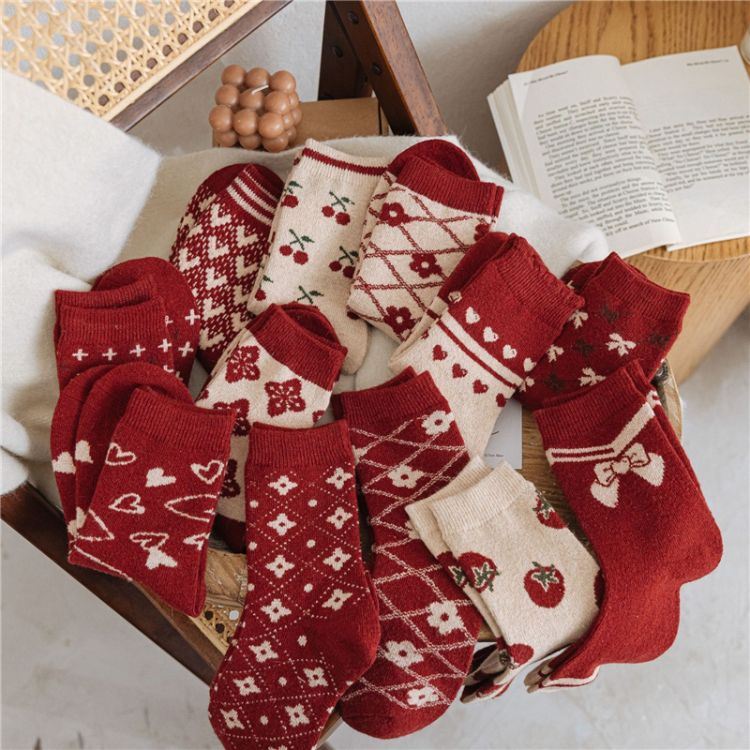 Various Type Woman Socks Long Fashion Design