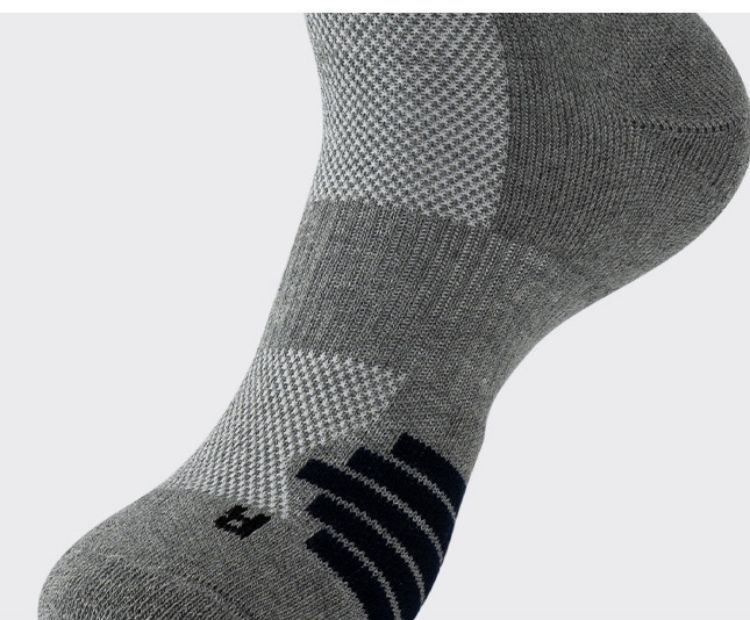 Athletic socks (6)