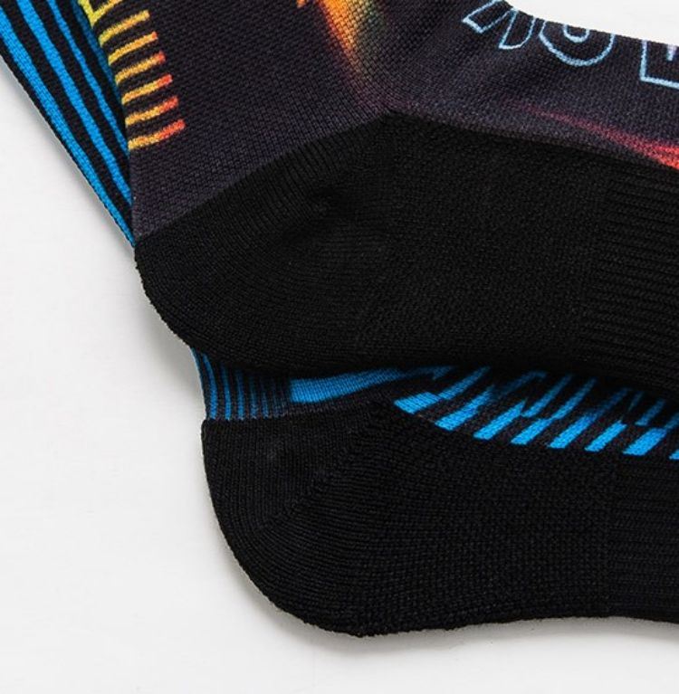 Customized high quality women crew size tube sublimation socks 04