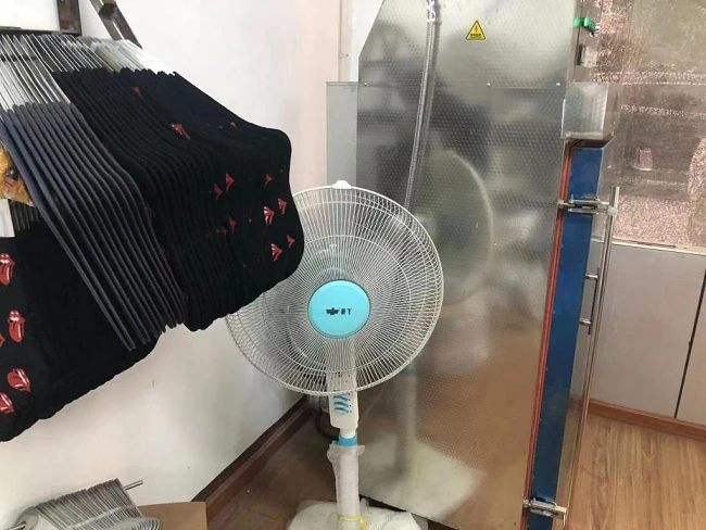 9 9