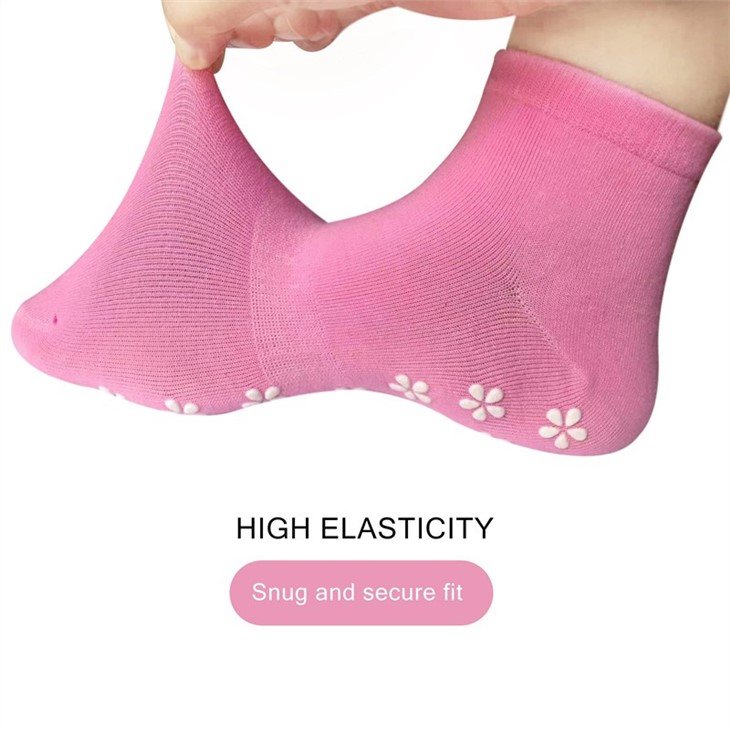 best womens trampolin socks (1)