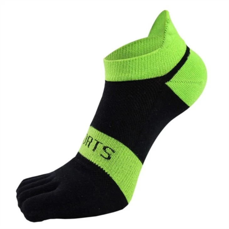 Breathable sporty striped five toe socks made in Cina 05