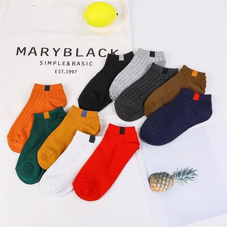 business classic men's printed Sewing label socks +suppliers