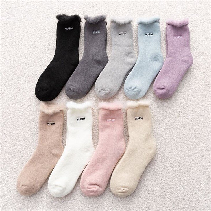 China+custom embroidery letter thick warm winter socks +factory