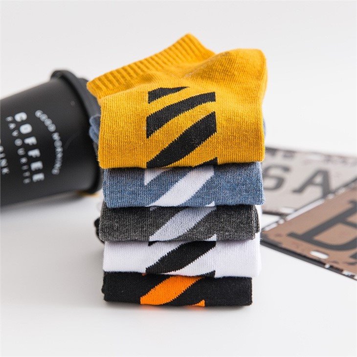 Custom Label sports jacquard quality mens socks+factory