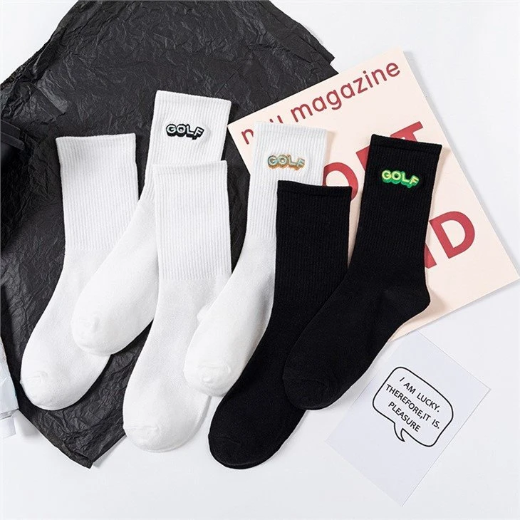 China Golf embroidery trend sports golf socks unisex manufactures 03