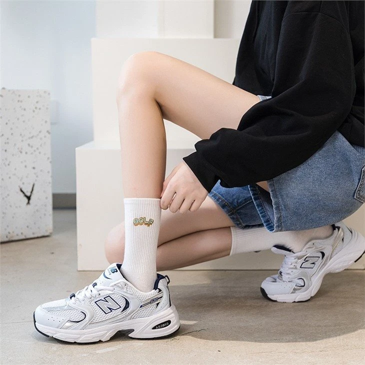 Golf embroidery trend sports golf socks unisex in stock 06