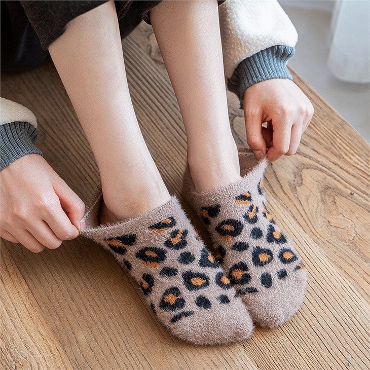 Jacquard no show winter socks for women +factory
