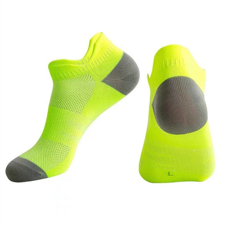 Wholesale Low cut breathable quick-drying running socks 02