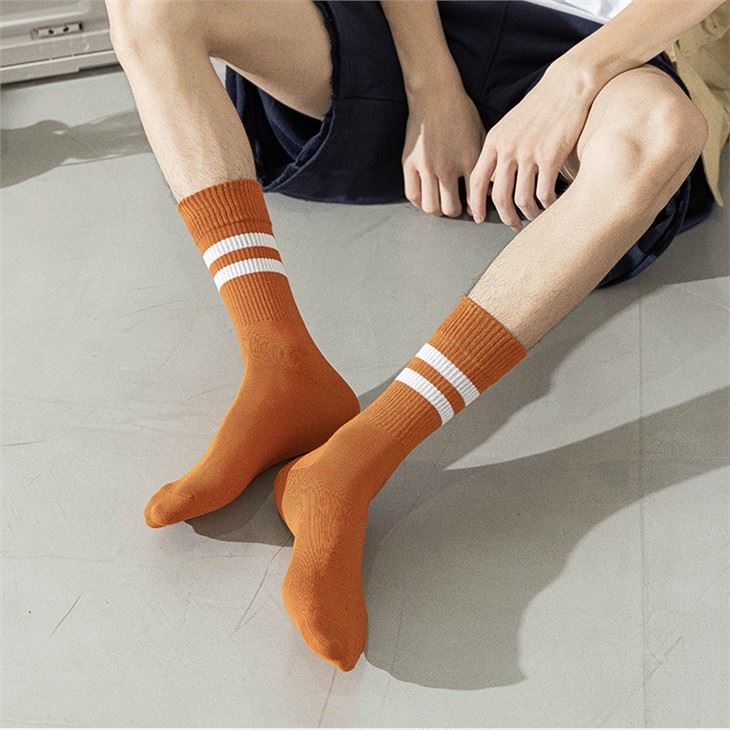 Men Cotton Embriodery Socks
