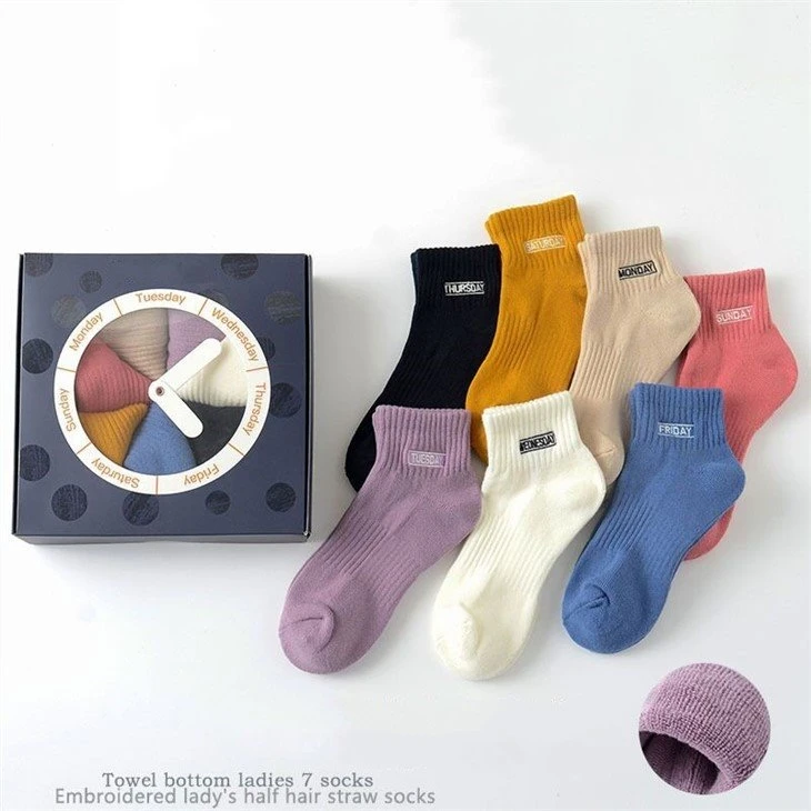 cheap+premium socks embroidery custom gift sets