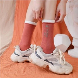 Manufactures Personalized Custom Crew Socks With Print Logo
