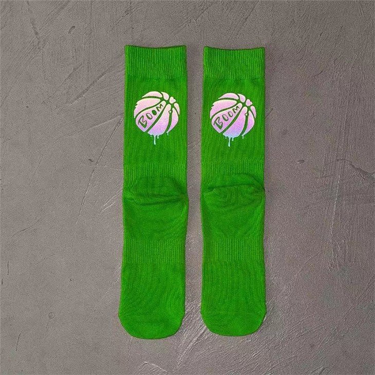 Sustainable custom reflective socks made in China 05