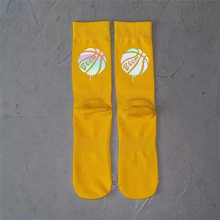 Sustainable custom reflective socks in stock 06