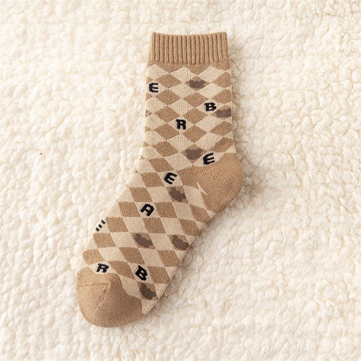 wholesale+Winter Thick soft cotton fashion design jacquard socks
