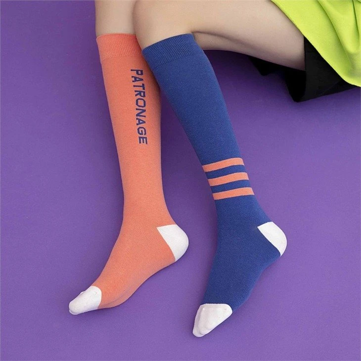 Women mandarin duck knee high training gym socks made in China 05