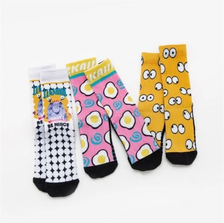 China 3D sublimation easter socks manufactures 03