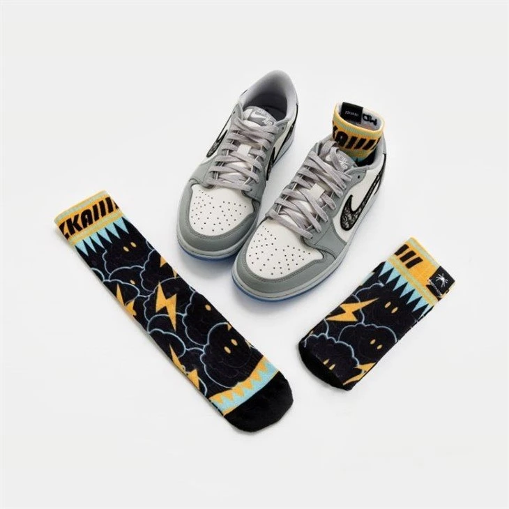 3D sublimation wedding socks made in China 05