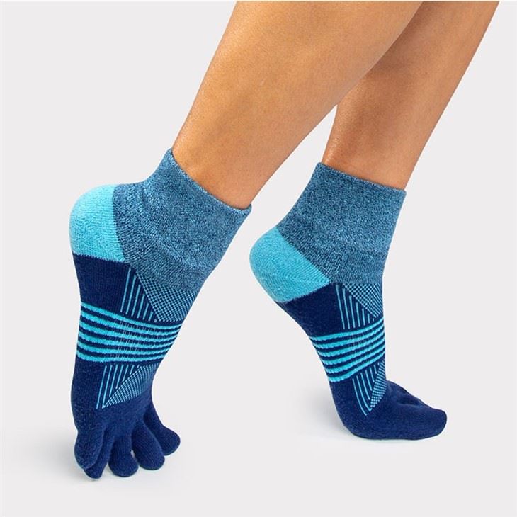 AD02 Five Finger Individual Split Toe Separator Tabi Socks For Running Women Men