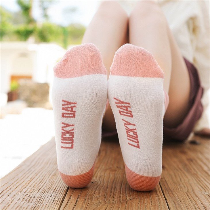 Attractive Pink Colorful Women Socks suppliers