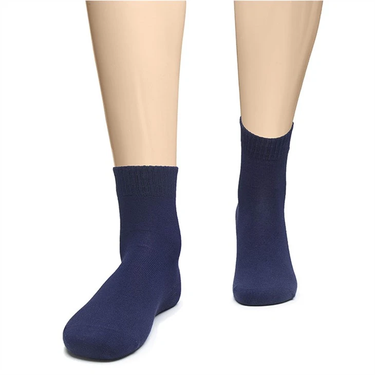 Best Black Lightweight Bamboo Crew Non Binding Extra Wide Neuropathy Diabetic Socks For Men Women
