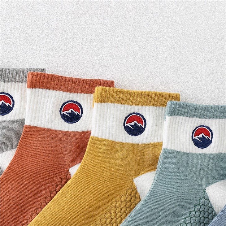 Best Selling Summer 100 Cotton Thin Men Socks factory