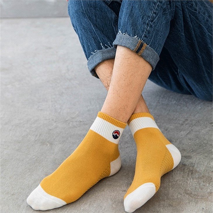 China Best Selling Summer 100 Cotton Thin Men Socks