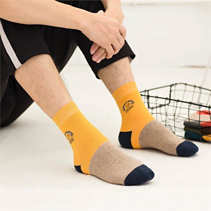 bulk Crazy men fashion socks (1)
