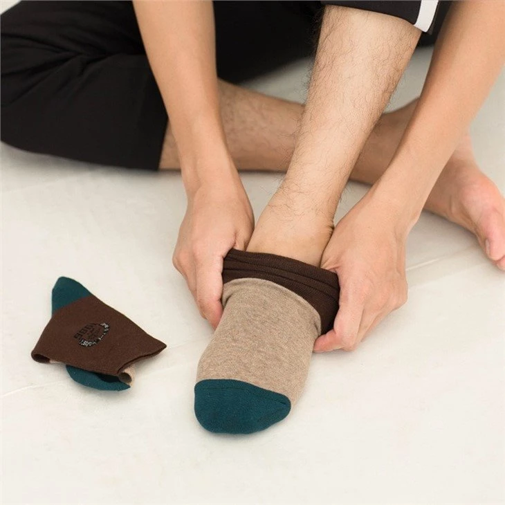 Crazy men fashion socks in stock(3)