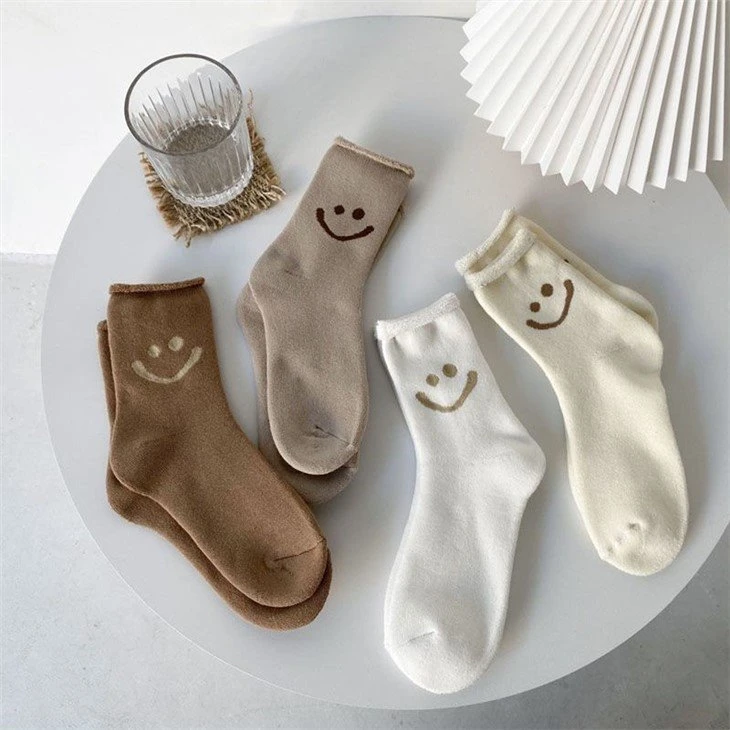 Cute Cartoon Big Smiley Face Socks Women Ladies suppliers