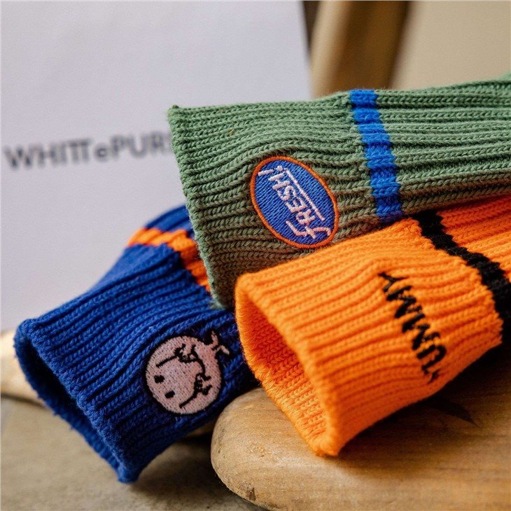 Embroidered Logo men fashion socks factory(4)