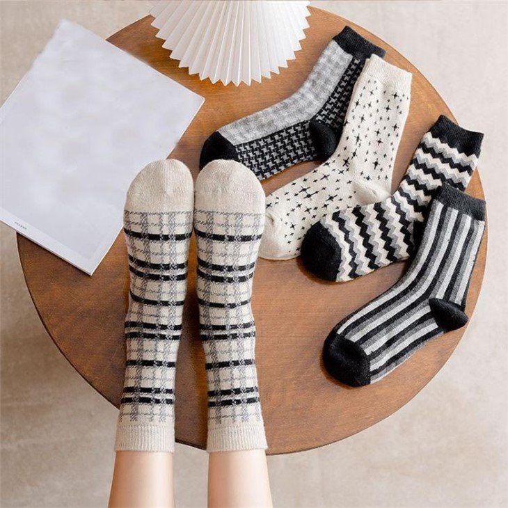 Bulk Excellent Quality Ladies Stylish Socks