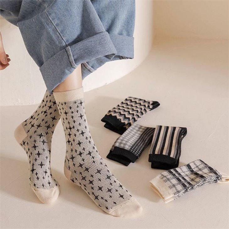 Excellent Quality Ladies Stylish Socks factory