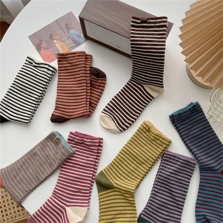 Excellent Quality Turkish Woman Fashion Socks price