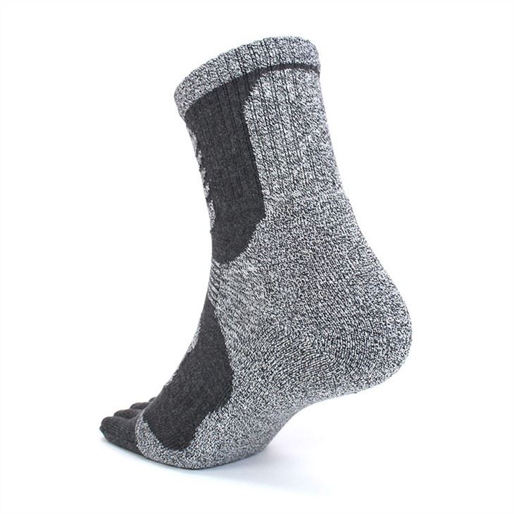 Customized Five-toe non-slip knitted golf socks unisex 04