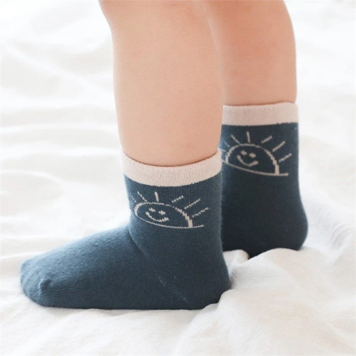 Gold Toe boys Wide Rib Dress Crew Socks+made in China