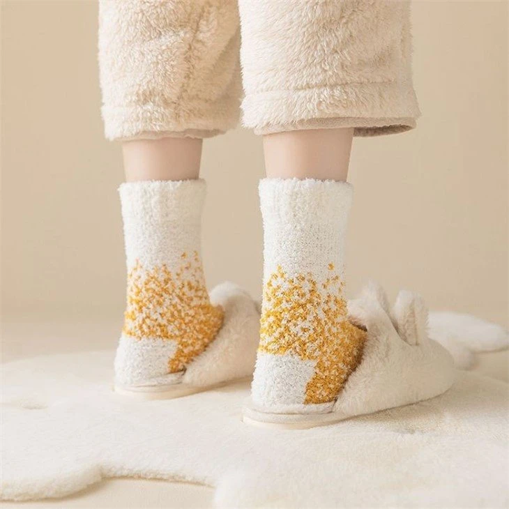 High Quality Fluffy Socks Women price