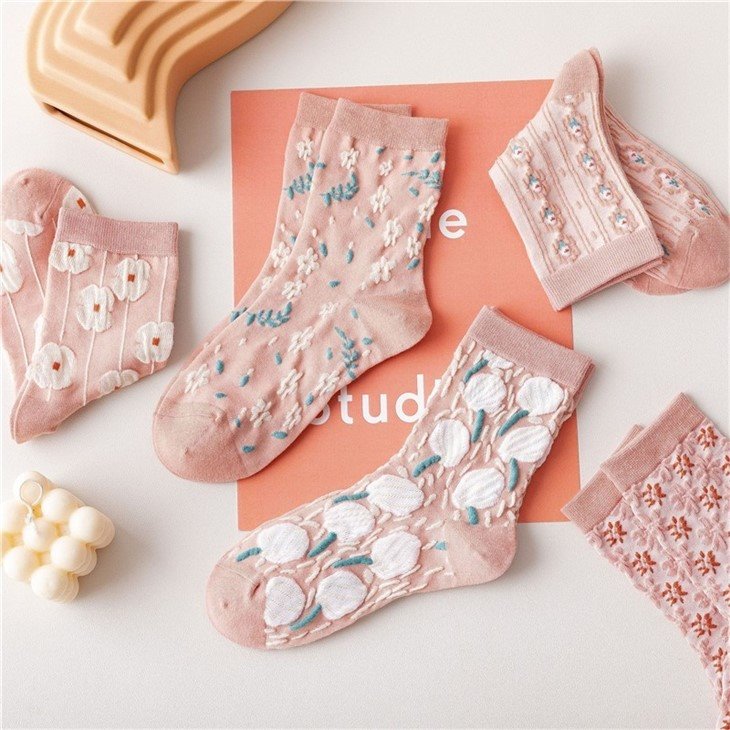 High Quality New Ladies Socks 2022 price